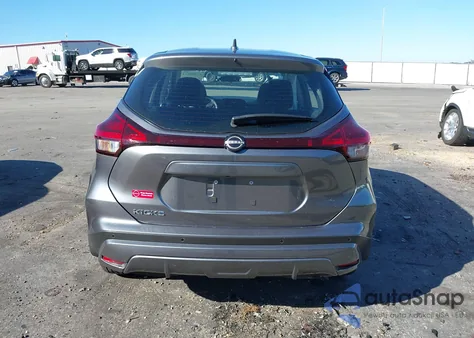 2024 Nissan Kicks S Xtronic Cvt z USA, uszkodzony, nr VIN 3N1CP5BV7RL580297